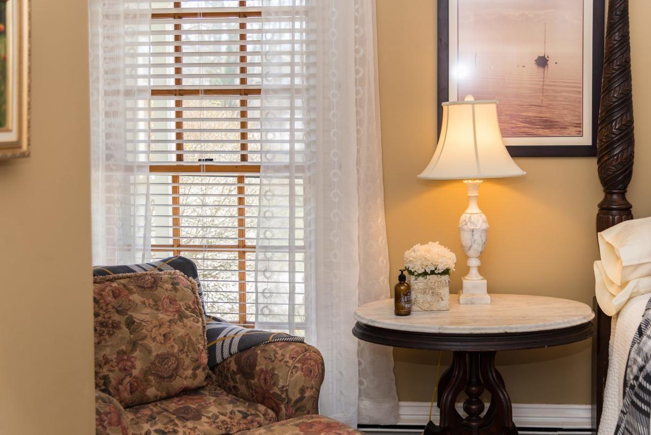 Captain Freeman Inn Брустер Экстерьер фото