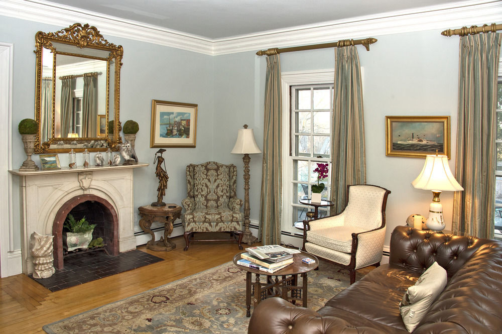 Captain Freeman Inn Брустер Экстерьер фото